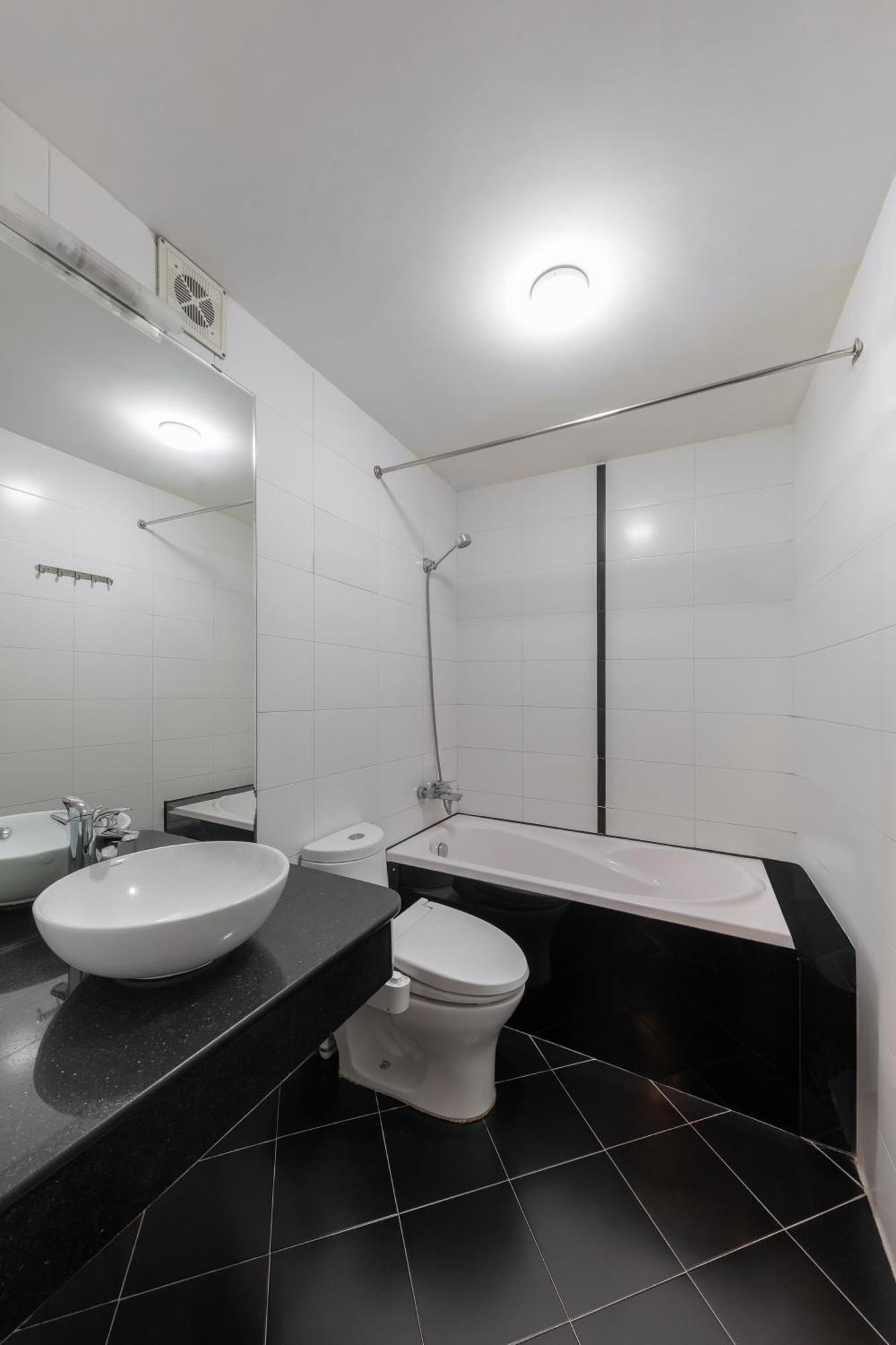 Azumaya Hotel Hai Ba Trung 1 Hanoi Buitenkant foto