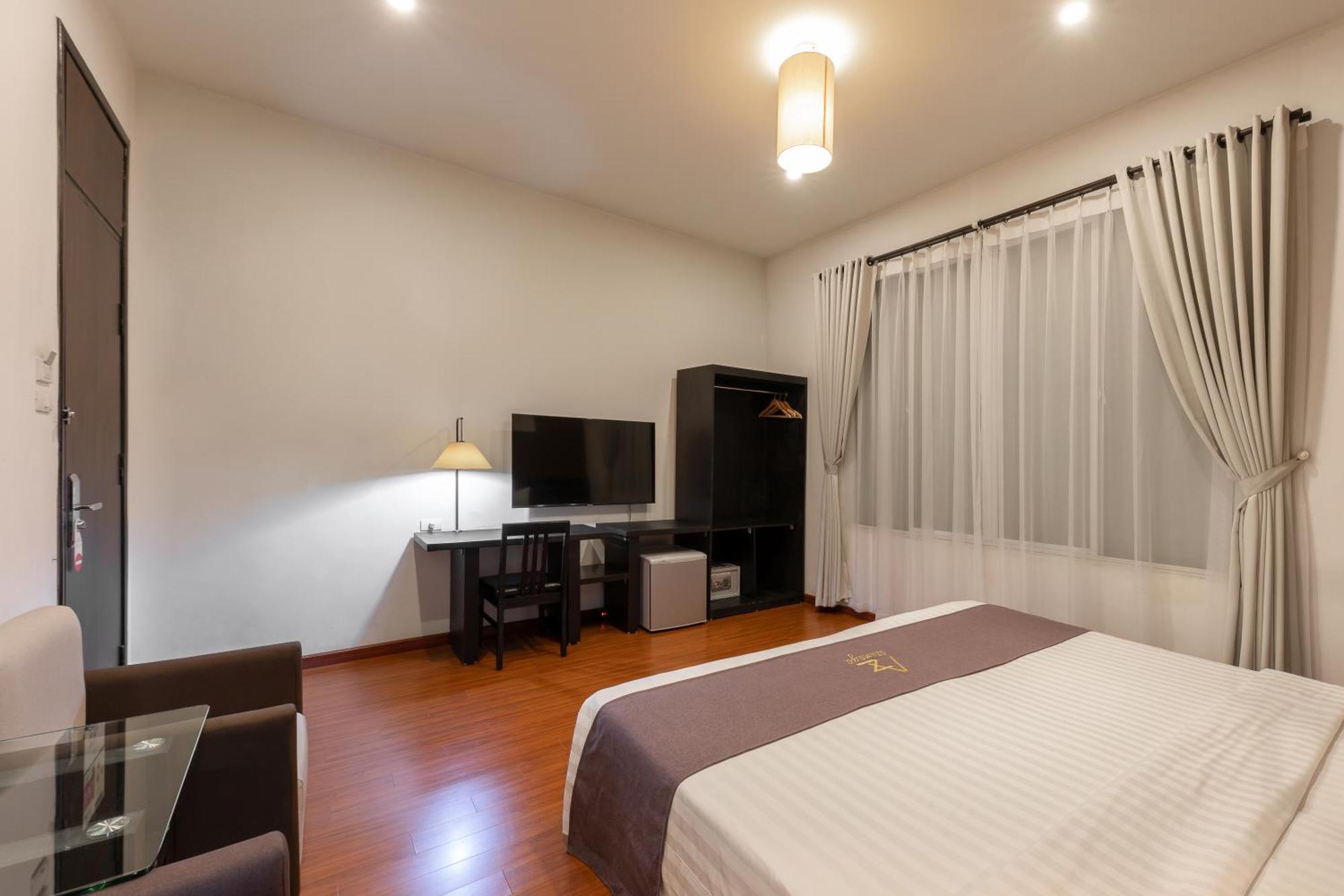 Azumaya Hotel Hai Ba Trung 1 Hanoi Buitenkant foto
